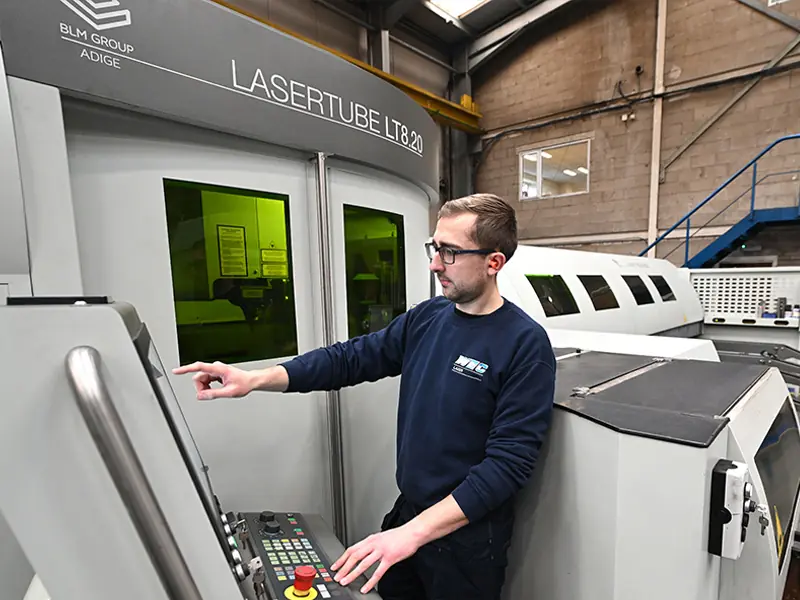 laser-operator